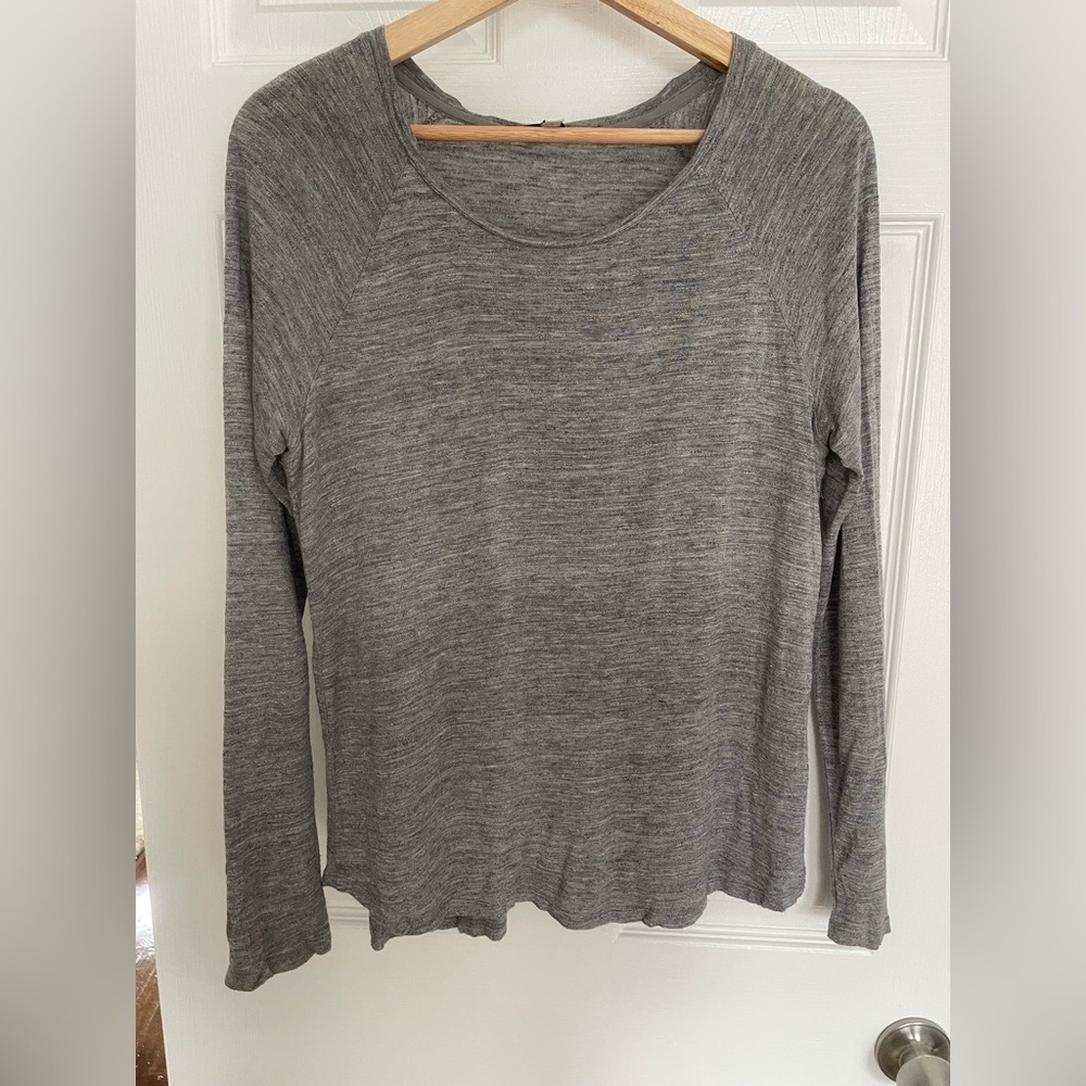 VINCE Gray Long Sleeve Top size Small